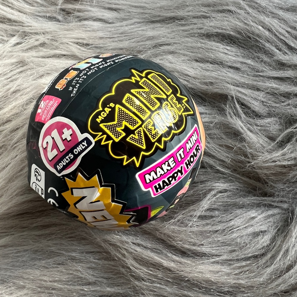 Mini Verse Make It Mini Happy Hour Blind Capsule DIY